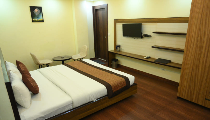 Deluxe Ac Room